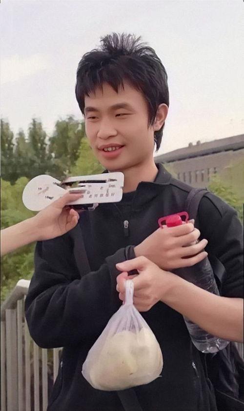 韦东奕女朋友闺蜜爆料视频,揭秘神秘恋情细节 第2张 韦东奕女朋友闺蜜爆料视频,揭秘神秘恋情细节 第2张